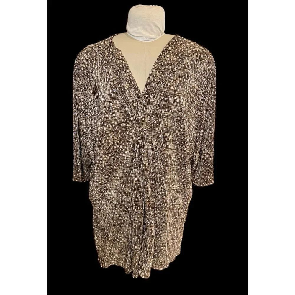 Maggie Barnes Plus Sz. 3X Top Geometric Print Top Sequins Gathered V-Neck - Picture 2 of 12
